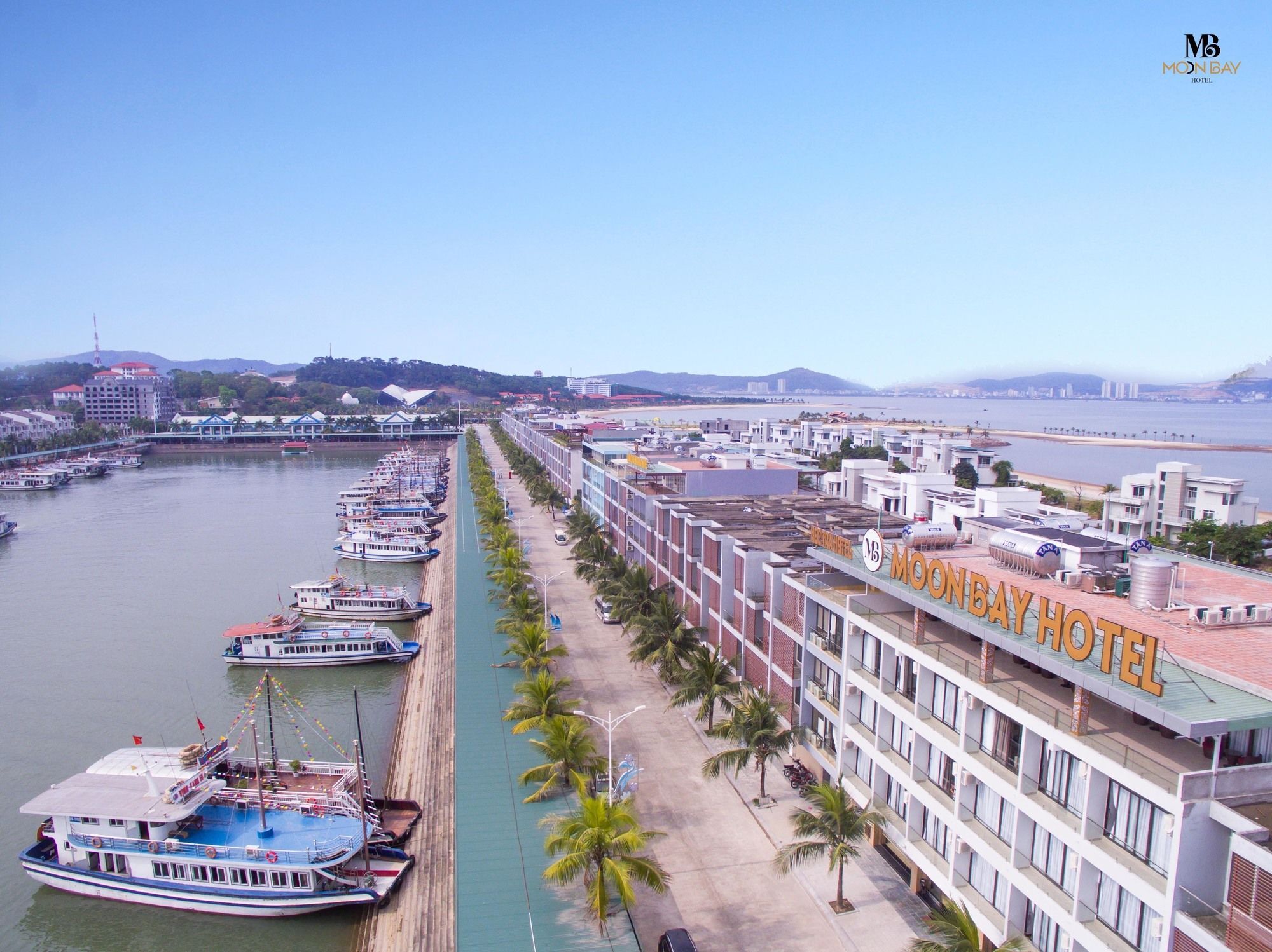 Moon Bay Ha Long Hotel Exteriör bild
